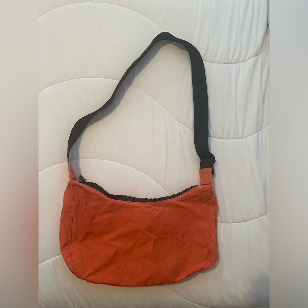 BAGGU medium crescent in Nasturtium